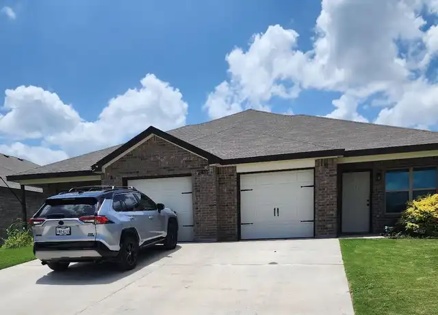 Property at 2417 Alterman Dr Unit B, Temple, TX, 76504, 3 beds, 2 baths, [object Object]