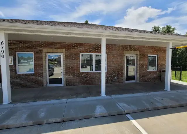 Property at 1 Hundred West Apartments - 6790 Highway 100, Washington, MO, 63090, 1-2 bed, 1-2 bath, [object Object]