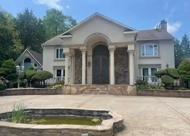 Property at 5301 Goldsboro Rd, Bethesda, MD, 20817, 5 beds, 4.5 baths, [object Object]