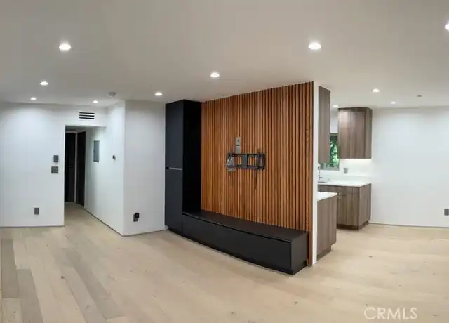 Property at 5900 MURIETTA Ave, Valley Glen, CA, 91404, 2 beds, 2 baths, [object Object]