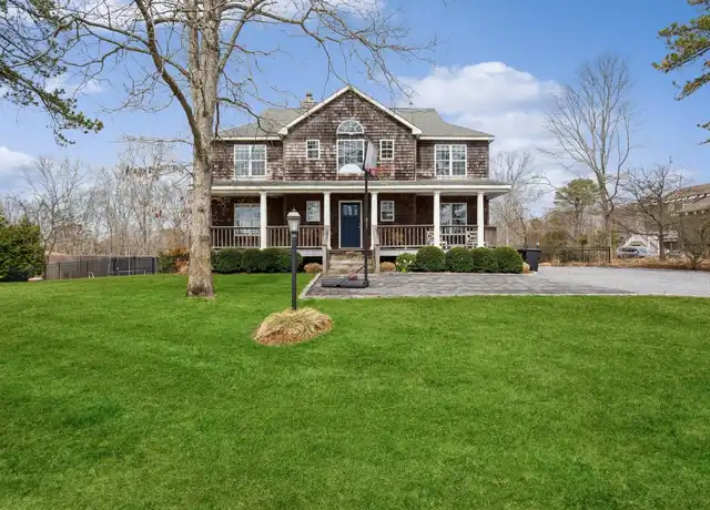 Property at 71 Old Canoe Place Rd, Hampton Bays, NY, 11946, 4 beds, 2.5 baths, [object Object]