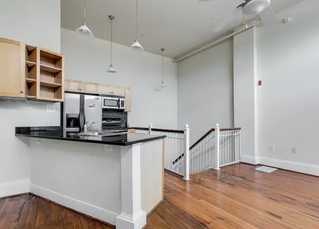Property at 1321 E Main St Unit C12, Richmond, VA, 23219, 1 bed, 1 bath, [object Object]