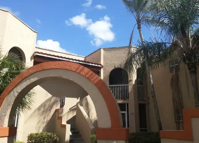 Property at 465 SW 86th Ave #207, Pembroke Pines, FL, 33025, 2 beds, 2 baths, [object Object]