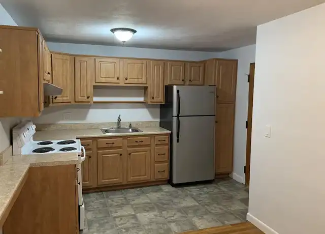 Property at 39 Englewood Ave #23, Brighton, MA, 02135, 2 beds, 1 bath, [object Object]