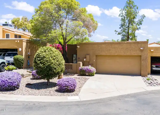 Property at 806 E Becker Ln, Phoenix, AZ, 85020, 3 beds, 2 baths, [object Object]