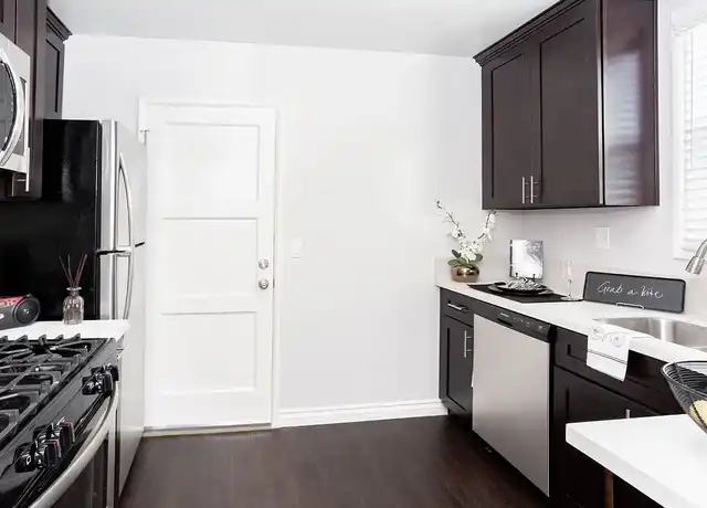 Property at Hollypark Knolls Apartments - 3120 Hollypark Dr, Inglewood, CA, 90305, 2 beds, 1 bath, [object Object]