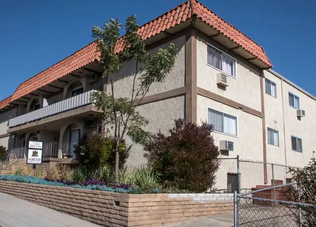 Property at 312 E Cedar Ave Unit Q, Burbank, CA, 91502, 2 beds, 2 baths, [object Object]