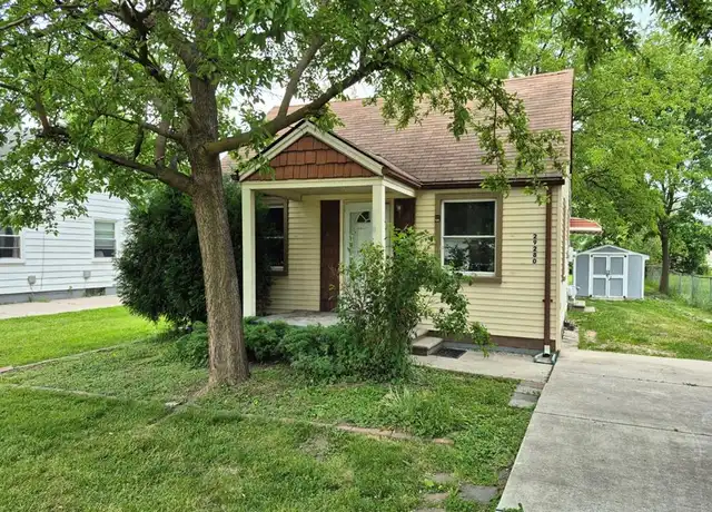 Property at 29280 Coolidge St, Roseville, MI, 48066, 2 beds, 1 bath, [object Object]