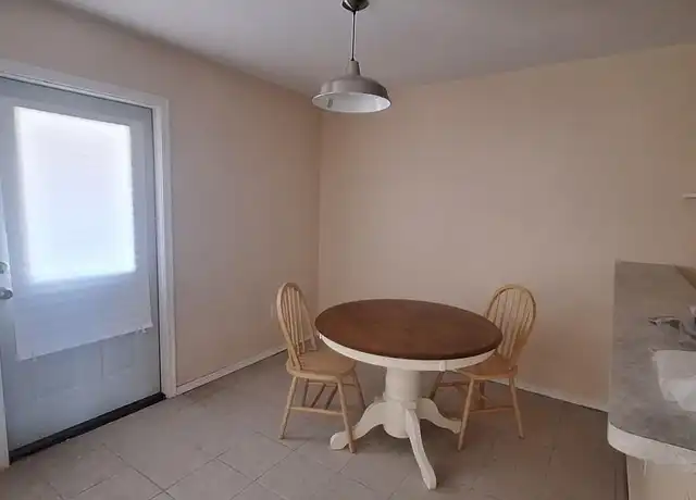Property at 3718 Pleasanton Rd, San Antonio, TX, 78221, 1 bed, 1 bath, [object Object]