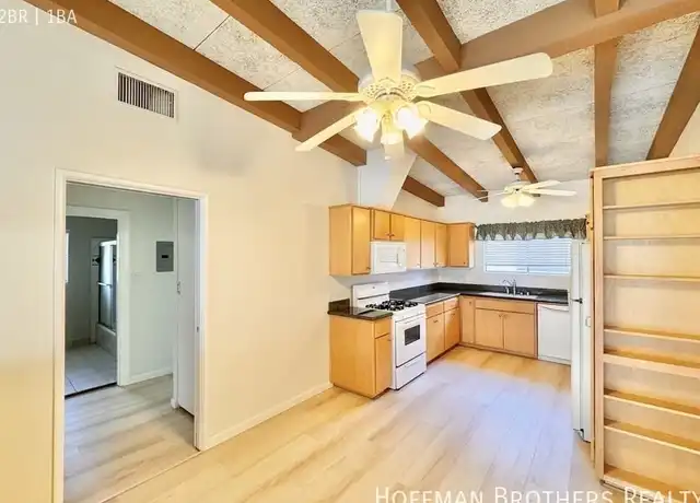 Property at 4860 Van Noord Ave Unit 6, Sherman Oaks, CA, 91423, 2 beds, 1 bath, [object Object]