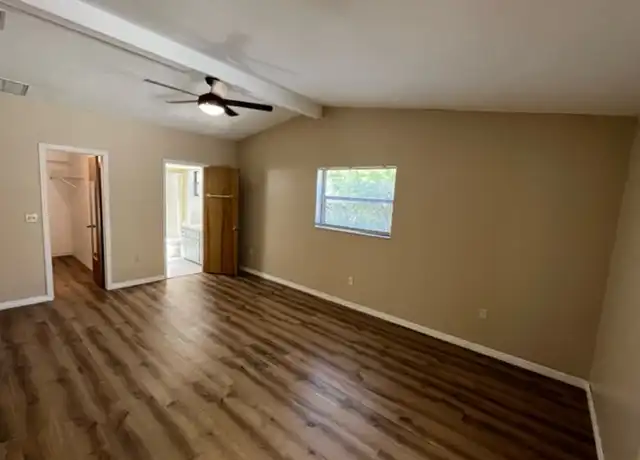 Property at 8040 Pagoda Dr, Spring Hill, FL, 34606, 3 beds, 2 baths, [object Object]