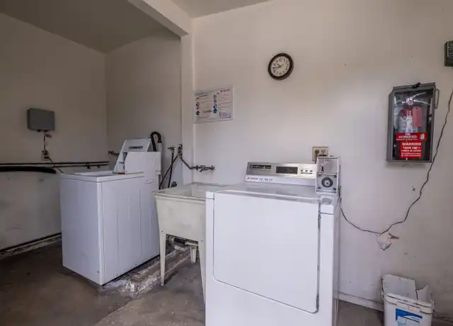 Property at 1325 E Wilson Ave Unit 5, Glendale, CA, 91206, 1 bed, 1 bath, [object Object]