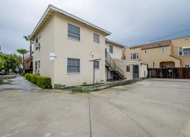 Property at 1325 E Wilson Ave Unit 5, Glendale, CA, 91206, 1 bed, 1 bath, [object Object]