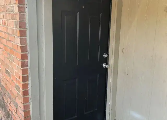 Property at 1007 H St Unit 4, Barling, AR, 72923, 2 beds, 1 bath, [object Object]