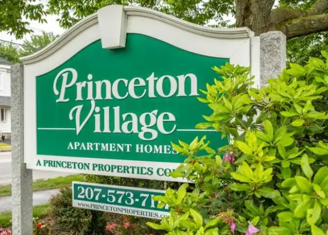Property at 100 Forest Park, Portland, ME, 04101, 1 bed, 1 bath, [object Object]
