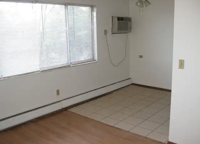 Property at 1838 Hayes St NE Unit 10, Minneapolis, MN, 55418, 1 bed, 1 bath, [object Object]