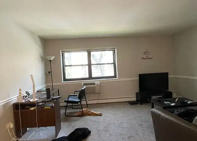 Property at Okonski Cambridge 3160 - 3160 N Cambridge Ave, Chicago, IL, 60657, 1 bed, 1 bath, [object Object]