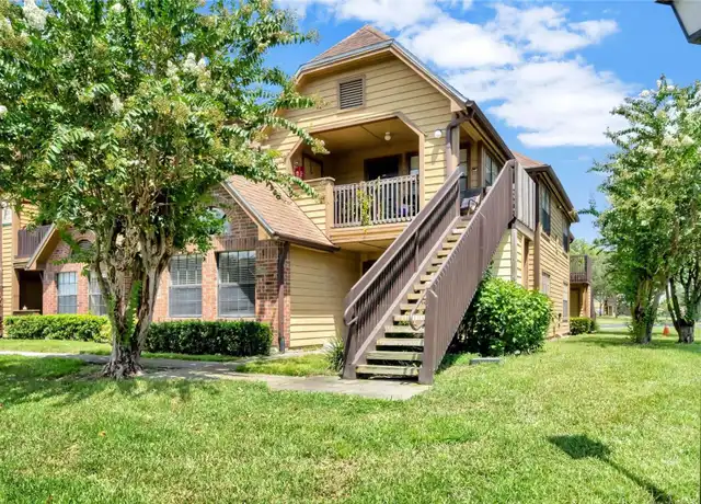 Property at 390 Woodside Dr #105, Altamonte Springs, FL, 32701, 2 beds, 2 baths, [object Object]