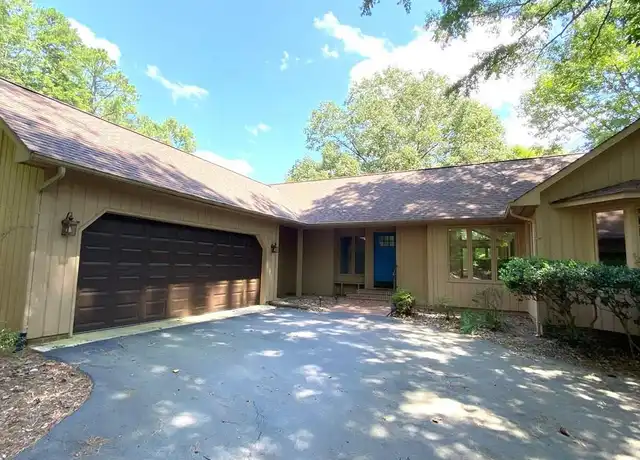 Property at 3299 Liverpool Dr, Sanford, NC, 27332, 3 beds, 3 baths, [object Object]