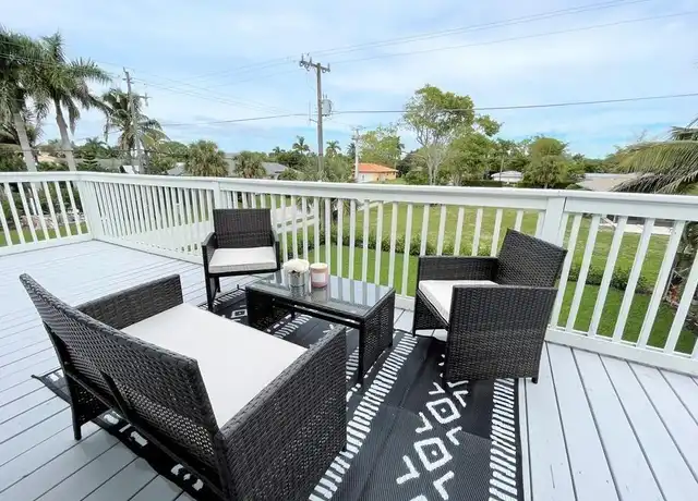 Property at 803 104th Ave N, Naples, FL, 34108, 3 beds, 2 baths, [object Object]