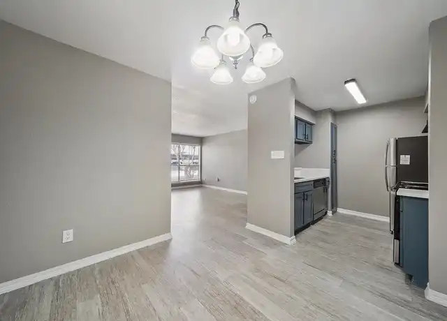 Property at Bayou Park Apartments - 4400 Memorial Dr, Houston, TX, 77007, 2 beds, 2 baths, [object Object]