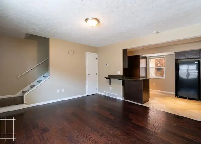 Property at 57 Clark Pl, Columbus, OH, 43201, 2 beds, 1 bath, [object Object]