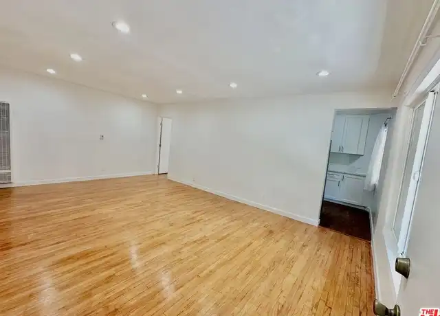 Property at 1108 S Sherbourne Dr Unit 3, Los Angeles, CA, 90035, 3 beds, 2 baths, [object Object]