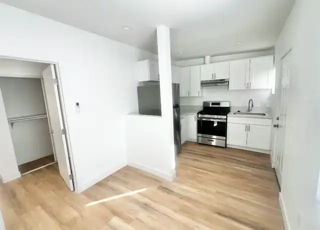 Property at 1503 12th Ave Unit 1-2, Los Angeles, CA, 90019, 2 beds, 1 bath, [object Object]