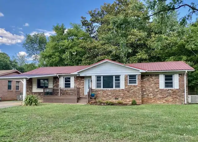 Property at 2104 Linde St NW, Huntsville, AL, 35810, 3 beds, 1.5 baths, [object Object]