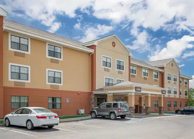 Property at Fort Wayne - South - 8309 W Jefferson Blvd, Fort Wayne, IN, 46804, 0 beds, 1 bath, [object Object]