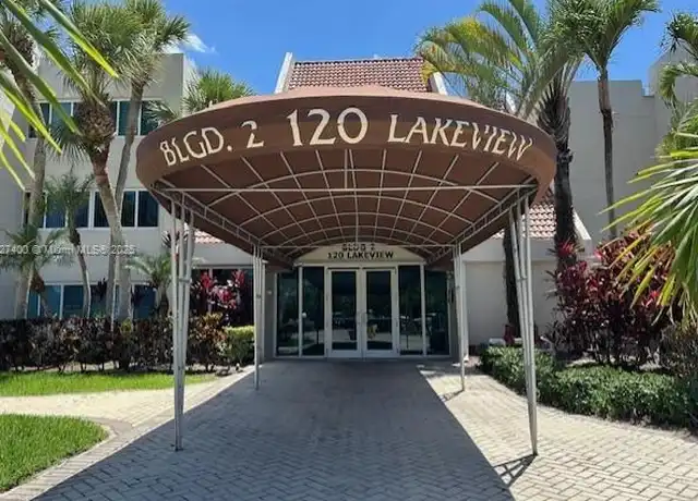 Property at 120 Lakeview Dr #109, Weston, FL, 33326, 2 beds, 2 baths, [object Object]