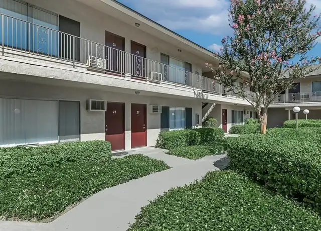 Photo of 1301 Las Riendas Dr, La Habra, CA 90631