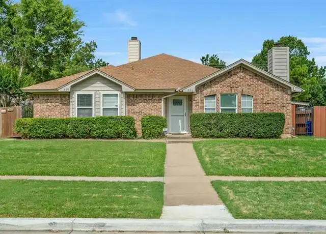 Property at 306 Crowe Dr, Euless, TX, 76040, 2 beds, 2 baths, [object Object]