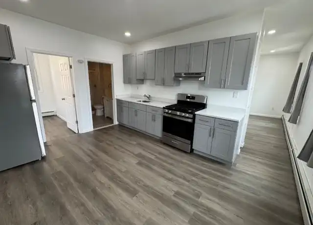 Property at 53 17th Ave Unit 3, Paterson, NJ, 07501, 3 beds, 1 bath, [object Object]