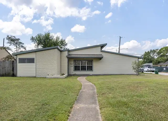 Property at 7527 Dearborn St, Houston, TX, 77055, 4 beds, 3 baths, [object Object]