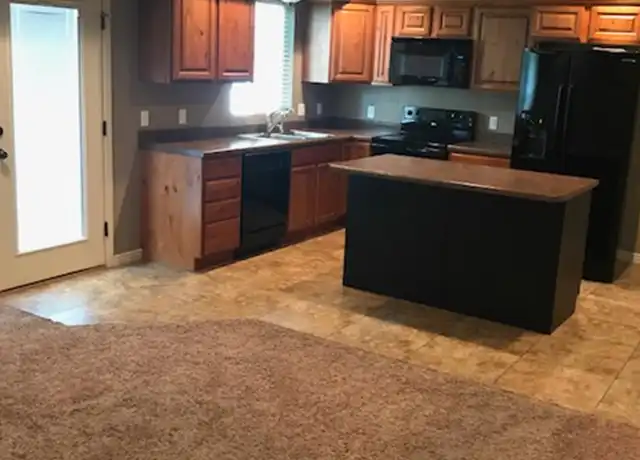 Property at 1813 W 5050 S, Roy, UT, 84067, 4 beds, 3.5 baths, [object Object]
