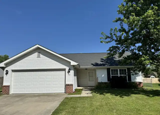 Property at 39 Cedarwood Dr, Greencastle, IN, 46135, 3 beds, 2 baths, [object Object]
