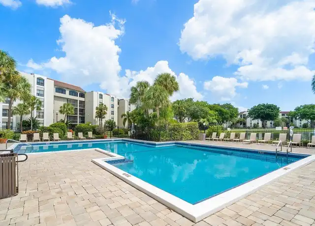 Property at 820 Lavers Cir Unit G111, Delray Beach, FL, 33444, 1 bed, 1 bath, [object Object]