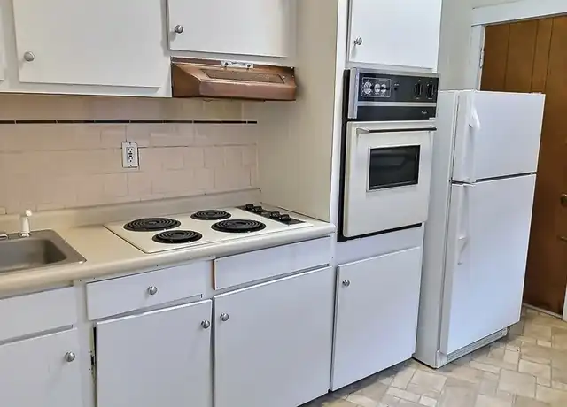 Property at 1390 Beacon St #10, Brookline, MA, 02446, 1 bed, 1 bath, [object Object]