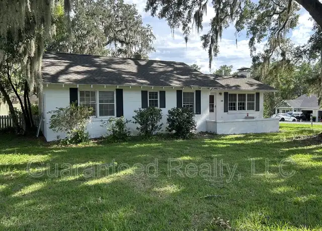 Property at 704 SE 13th St, Ocala, FL, 34471, 3 beds, 2 baths, [object Object]