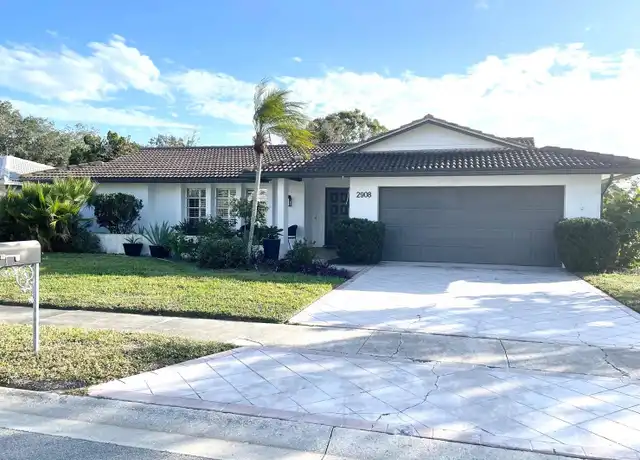 Property at 2908 Captiva Dr, Sarasota, FL, 34231, 4 beds, 2 baths, [object Object]