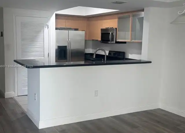 Property at 140 S Dixie Hwy #429, Hollywood, FL, 33020, 2 beds, 2 baths, [object Object]