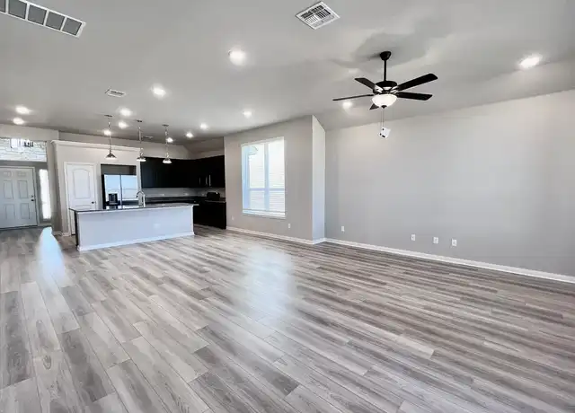 Property at 1729 Spence St, Temple, TX, 76502, 3 beds, 2 baths, [object Object]