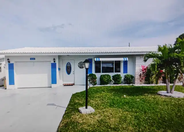Property at 1010 SW 15th St, Boynton Beach, FL, 33426, 2 beds, 2 baths, [object Object]