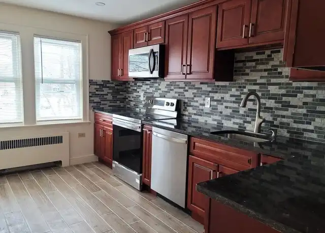 Property at 110 Clay St Unit 4, Quincy, MA, 02170, 2 beds, 1 bath, [object Object]