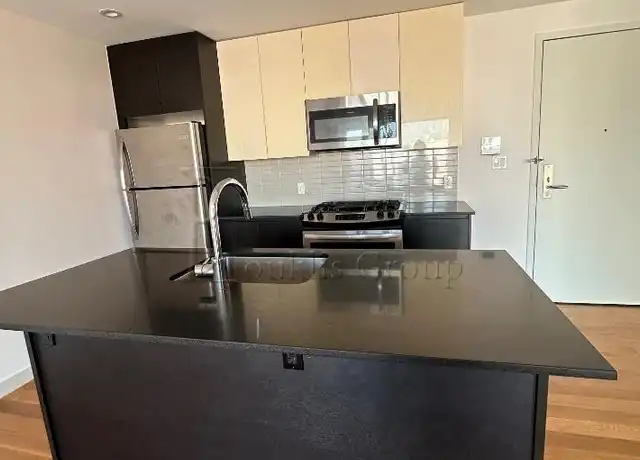 Property at 31-61 Vernon Blvd Unit 811, Astoria, NY, 11106, 1 bed, 1 bath, [object Object]