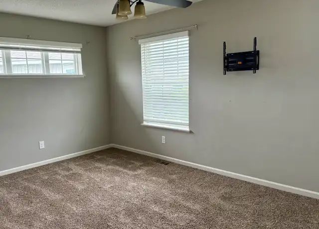 Property at 668 Town Center Pkwy, Circle Pines, MN, 55014, 2 beds, 2.5 baths, [object Object]