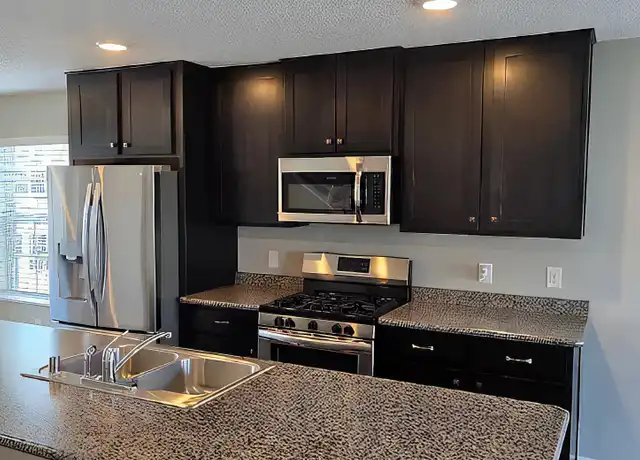 Property at 668 Town Center Pkwy, Circle Pines, MN, 55014, 2 beds, 2.5 baths, [object Object]