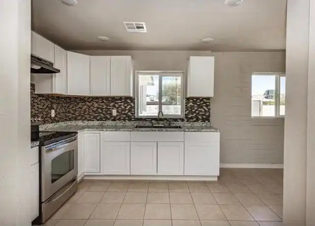 Property at 2433 E Cameron Vis, Tucson, AZ, 85713, 4 beds, 2 baths, [object Object]
