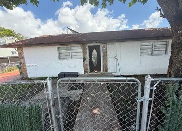 Property at 3091 NW 30th St Unit B, Miami, FL, 33142, 1 bed, 1 bath, [object Object]